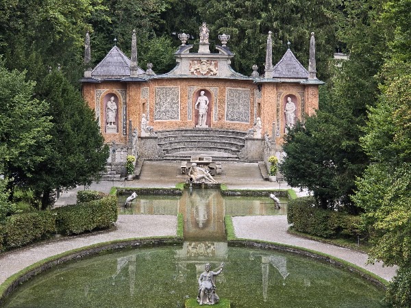 Schloss Hellbrunn Garten 2