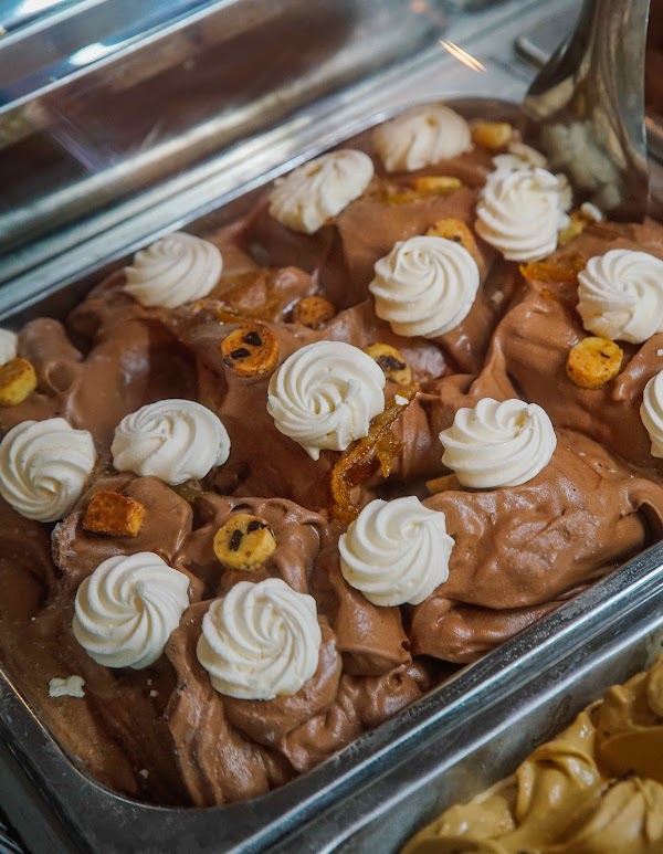 Gusto Gelato & Caffé 5