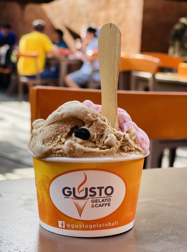 Gusto Gelato & Caffé 4