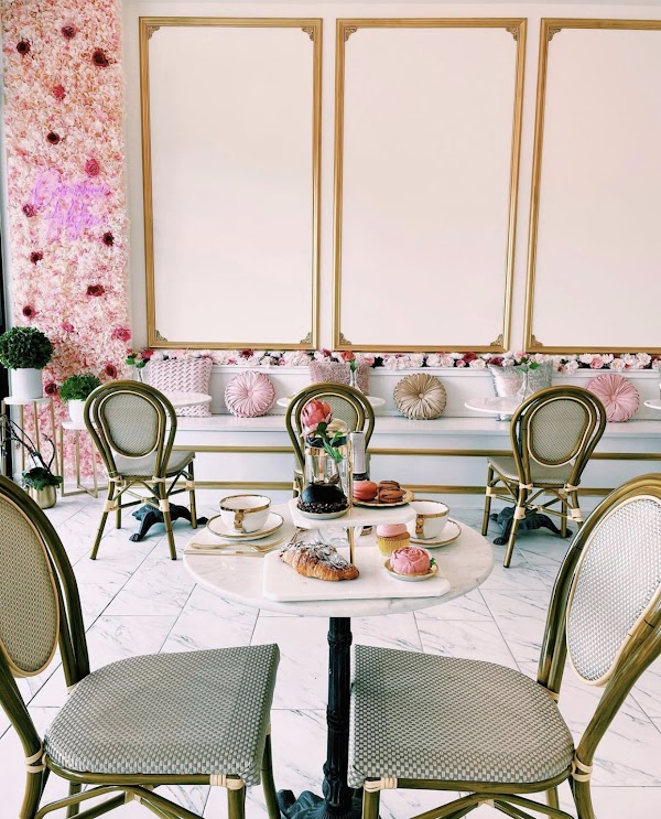 Rocheli Patisserie 1