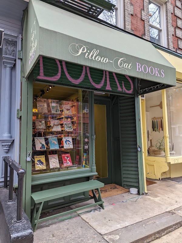 Pillow-Cat Books 1