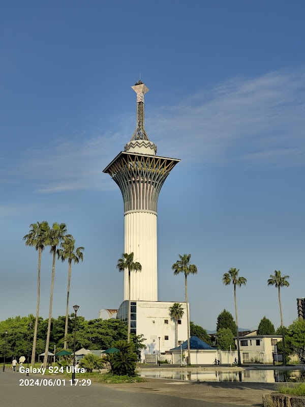 Tsurumi Ryokuchi Park 2