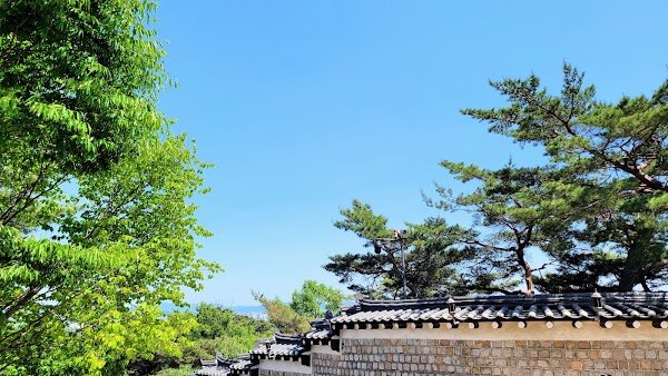 Cheongunhyoja-dong