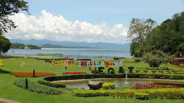 Srinakarin Dam 2