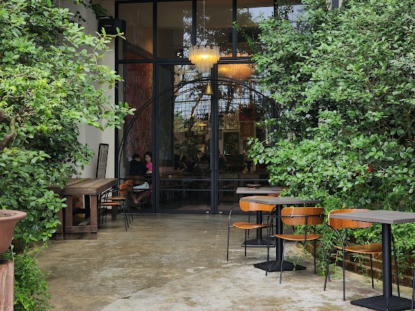 KNOCKNOCK Cafe JB