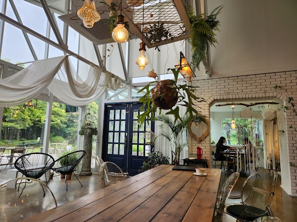Cafe Gallery