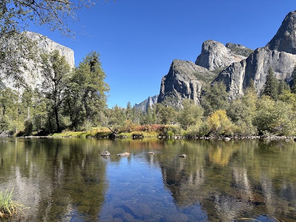 Yosemite Valley Welcome Center 4