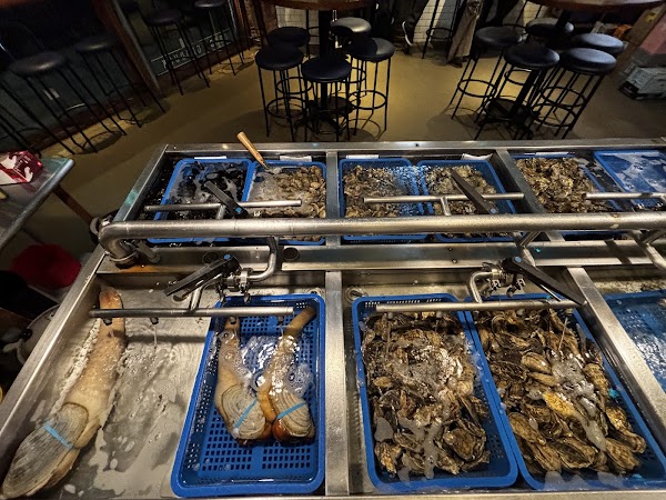 Taylor Shellfish Oyster Bar 2