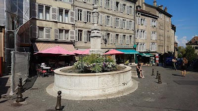 Place du Bourg-de-Four