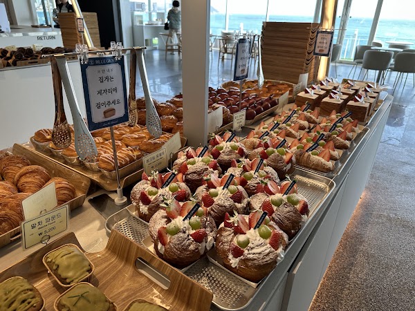 BLUE GROVE Bakery Cafe 2