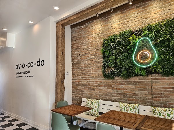 Avo and Co. 3