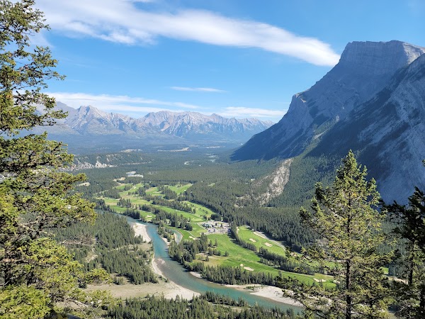 Tunnel Mountain