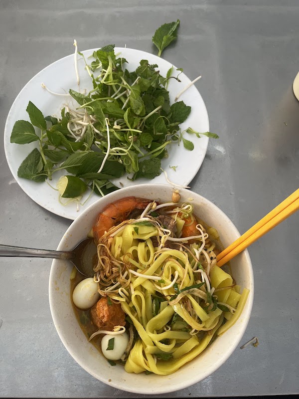O Nga Bún Bò Huế - Mì Quảng 4