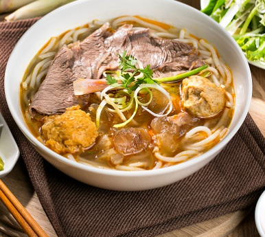 O Nga Bún Bò Huế - Mì Quảng 3