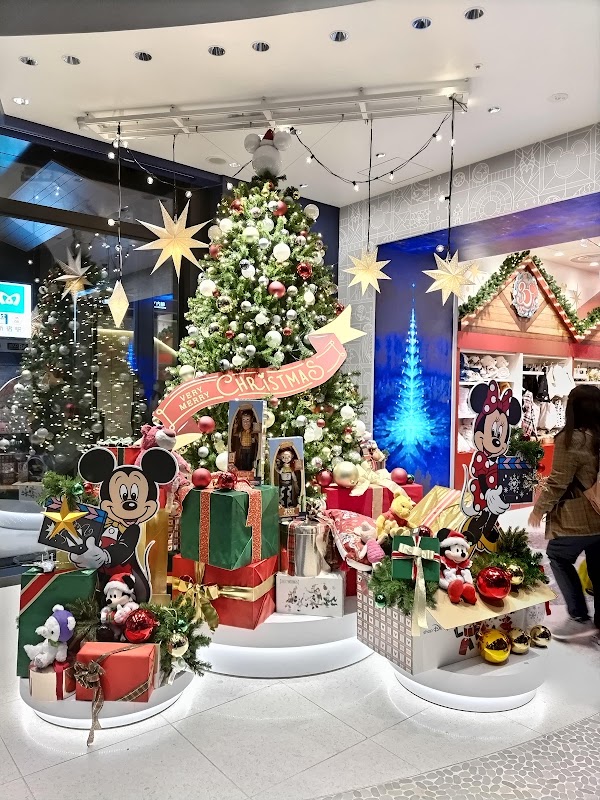 Disney Flagship Store Tokyo 4