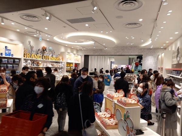 Disney Flagship Store Tokyo 3