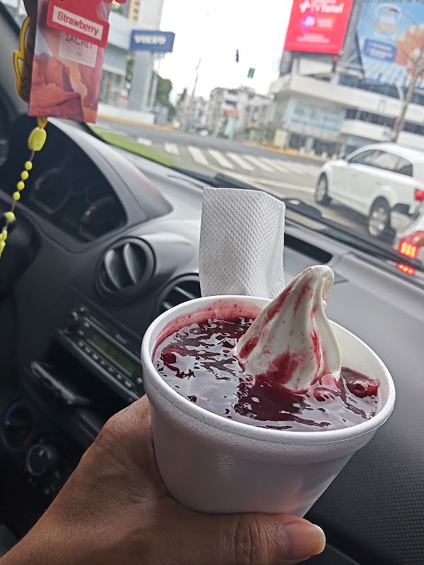 La Casa De Los Jugos, Batidos Y Helados 5