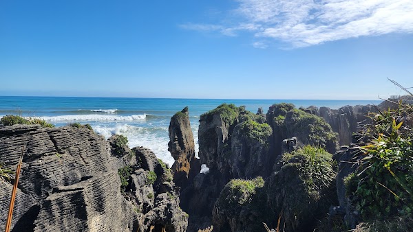 Pancake Rocks and Blowholes Track 4
