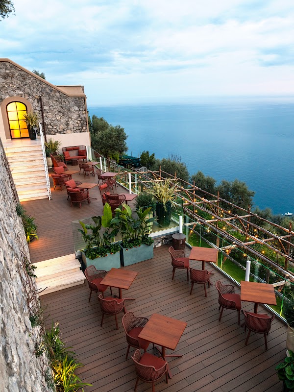 Chic Mama Club Restaurant "by Arienzo Beach Club"