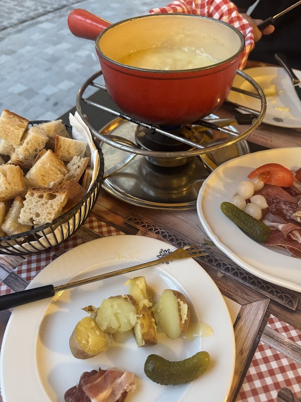 Swiss Chuchi Restaurant 4