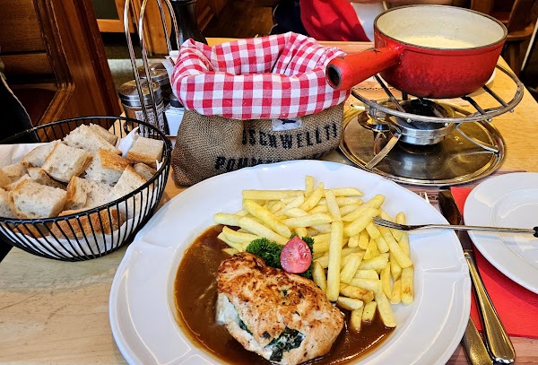 Swiss Chuchi Restaurant 3