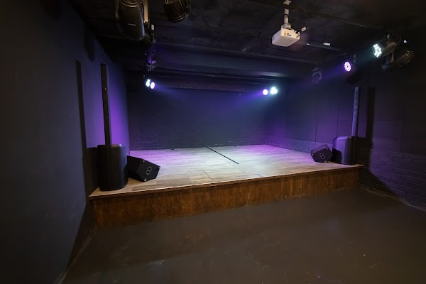 AroAro Hall