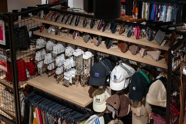 2nd STREET 誠品生活武昌店 5