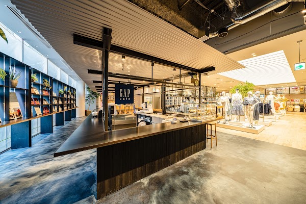 GAP cafe Shinjuku Flags Shop