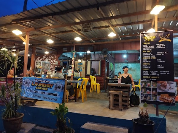 Acah Corner