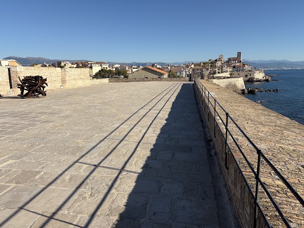 Remparts d Antibes 5