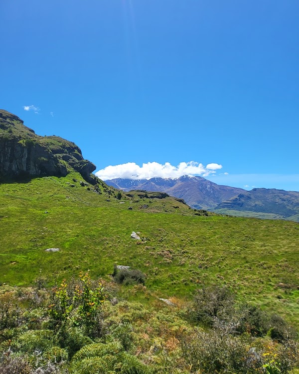Rocky Mountain Lake Wānaka viewpoint 3