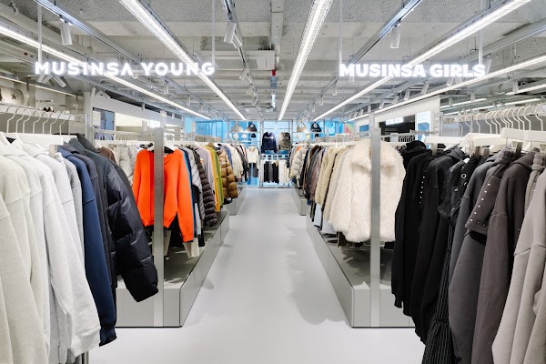 무신사 스토어 명동 (MUSINSA Store Myeongdong) 4