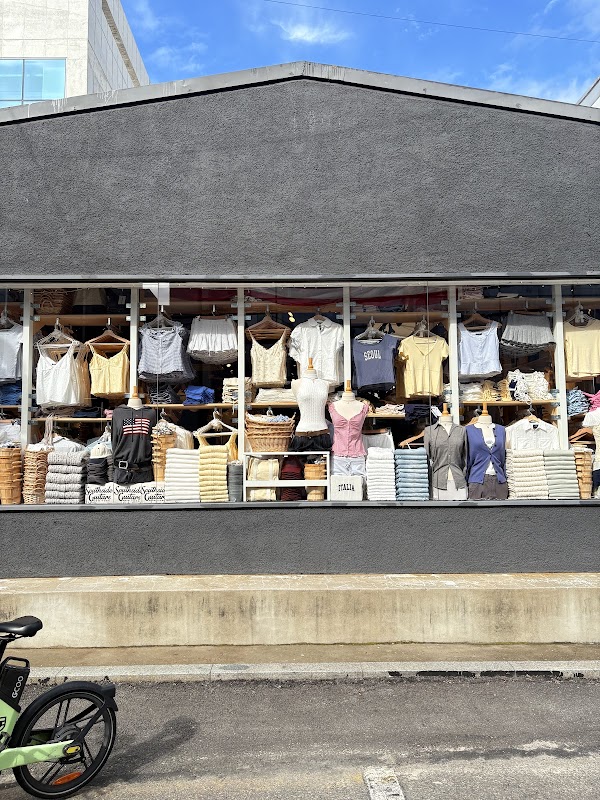 Brandy Melville Korea 1