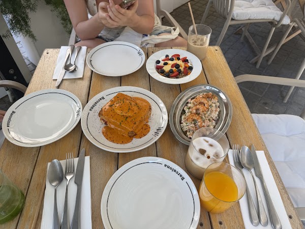 Salut Bistro 4