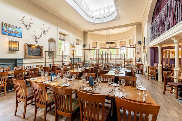Howies Restaurant