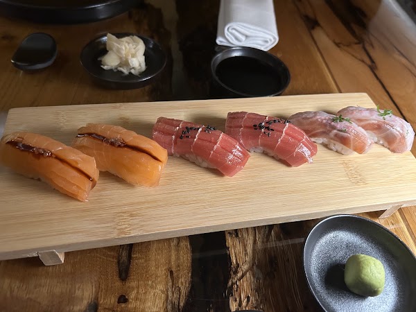 Moon Asian Bar 2