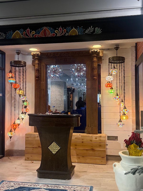 Gyanna Indian Restaurant & Bar
