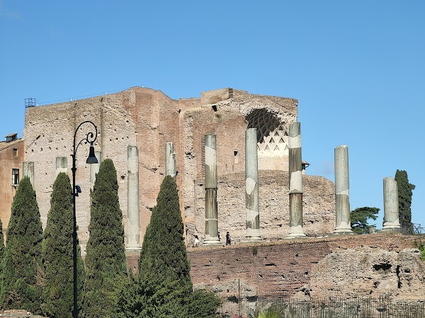 Temple of Venus and Rome 3