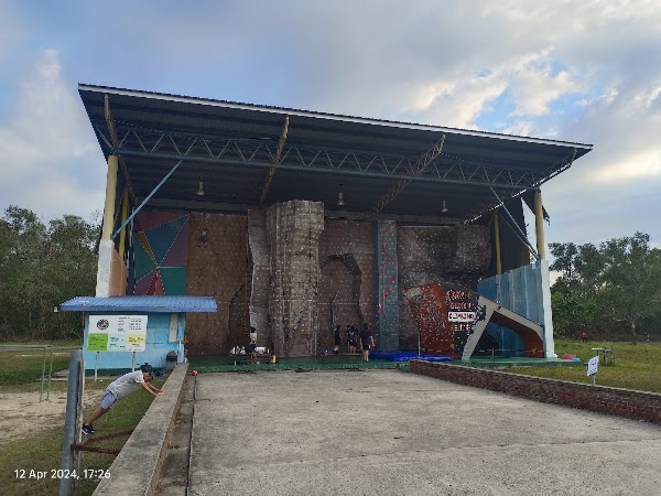 Sabah Indoor Climbing Centre 5