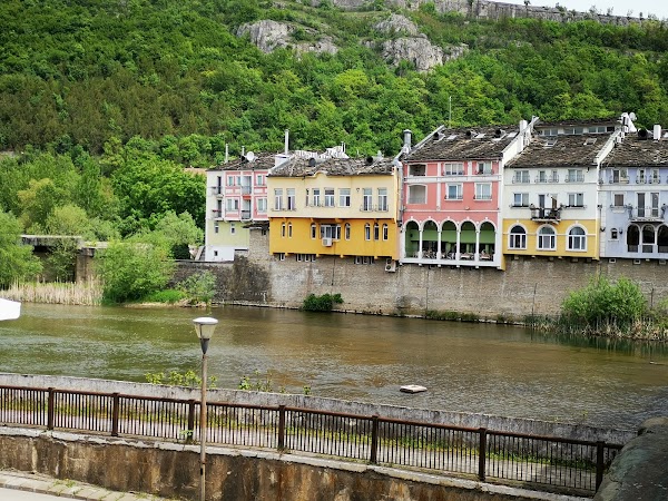 Lovech 1