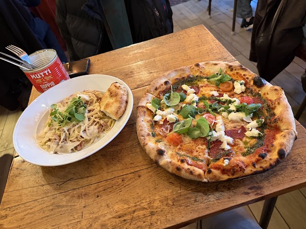 Stefanos Pizzabar 4