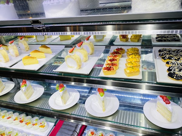 D'Maris Buffet Cantavil