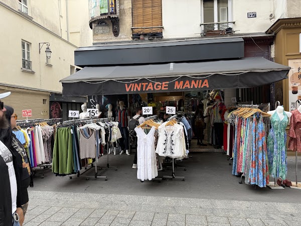VINTAGE MANIA Boutique de fripes Vintage à Paris Châtelet- Les Halles.