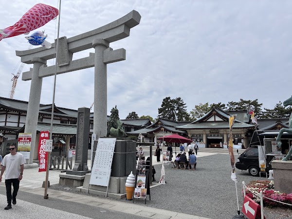 Hiroshima Gokoku Shrine 5