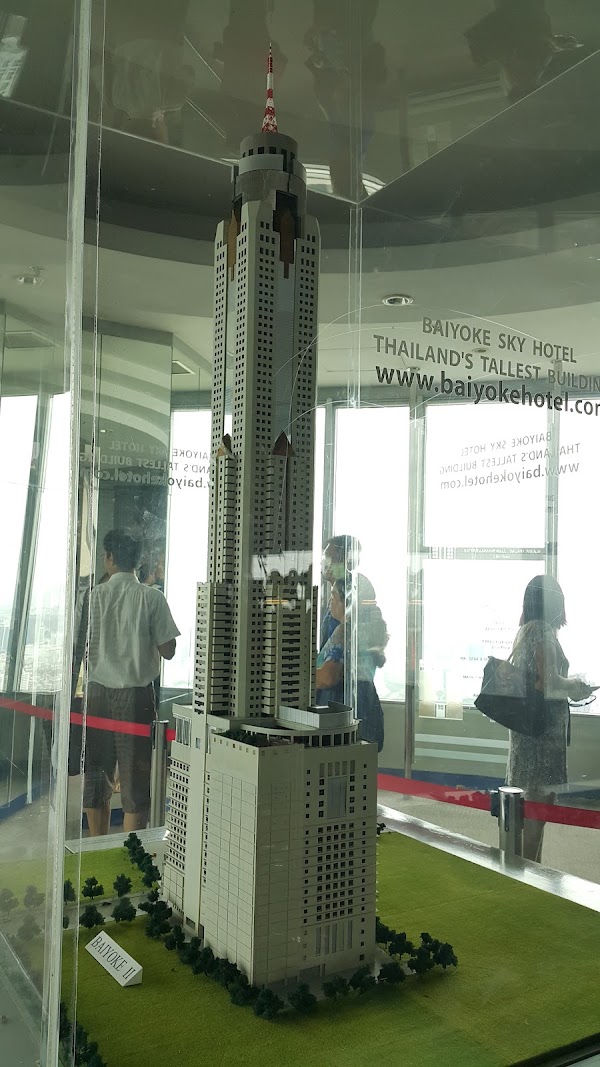 Baiyoke Tower II 2