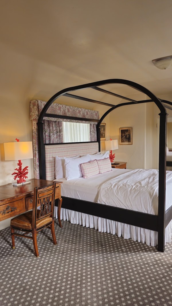 L'Auberge Carmel 2