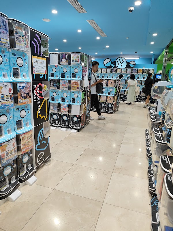 # C-pla Umeda Chayamachi Store 5