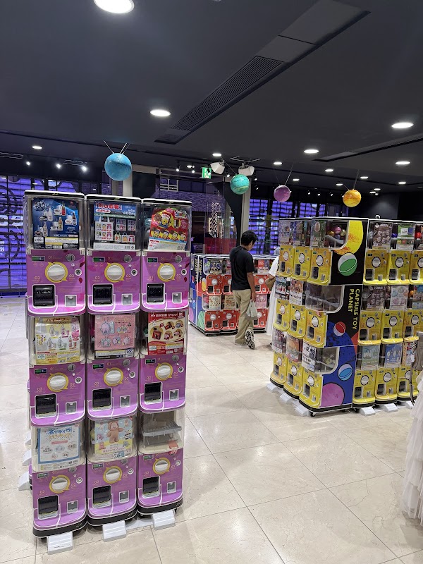 # C-pla Umeda Chayamachi Store 3