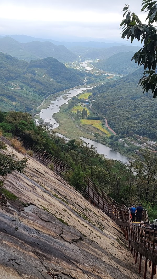 Yong-Gwol-San Sky Walk 5