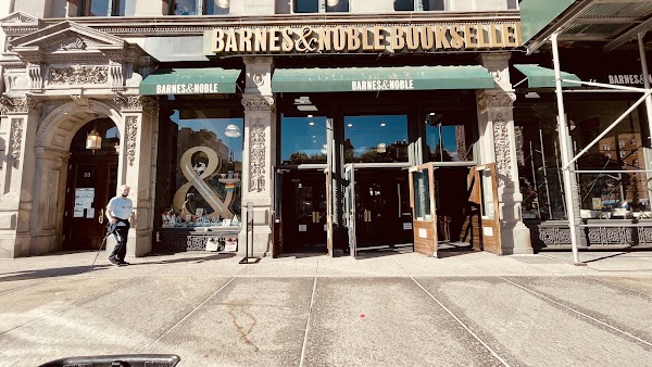 Barnes & Noble